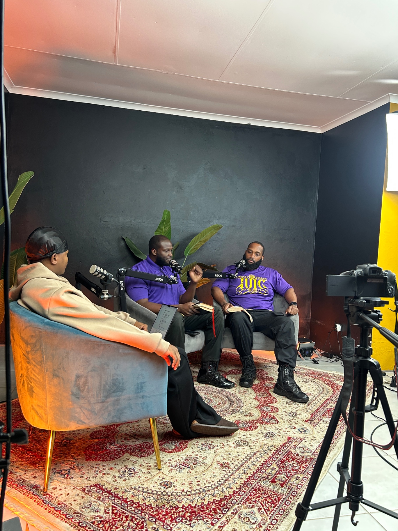 Behind the scenes 5