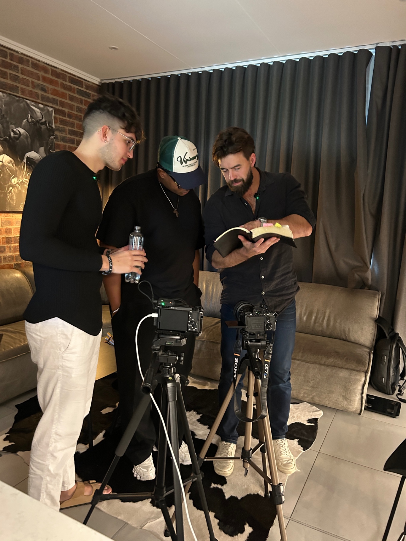 Behind the scenes 7